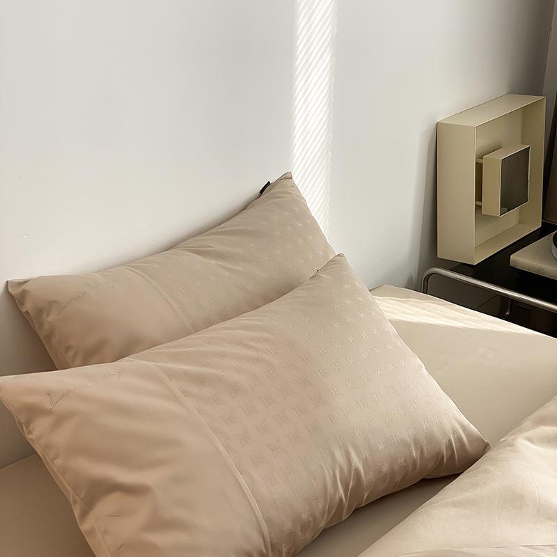 - Ever Lasting - Silky Floral Bedding Set / Snow White - Bedding Set - Ever Lasting