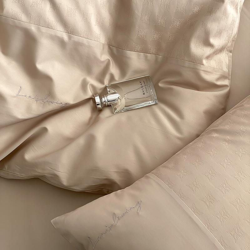 - Ever Lasting - Silky Floral Bedding Set / Snow White - Bedding Set - Ever Lasting