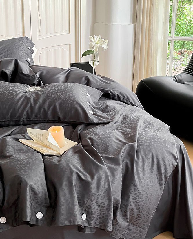 - Ever Lasting - Silky Leopard Buttoned Bedding Set / Baby Pink - Bedding Set - Ever Lasting