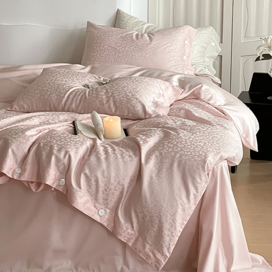 - Ever Lasting - Silky Leopard Buttoned Bedding Set / Baby Pink - Bedding Set - Ever Lasting