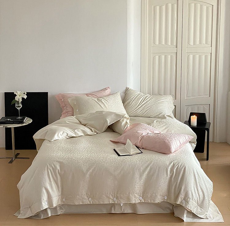 - Ever Lasting - Silky Leopard Buttoned Bedding Set / Baby Pink - Bedding Set - Ever Lasting