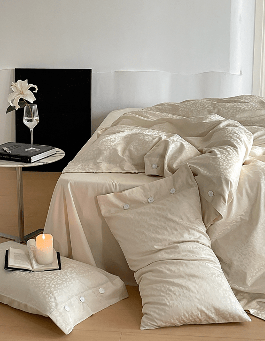 - Ever Lasting - Silky Leopard Buttoned Bedding Set / Baby Pink - Bedding Set - Ever Lasting