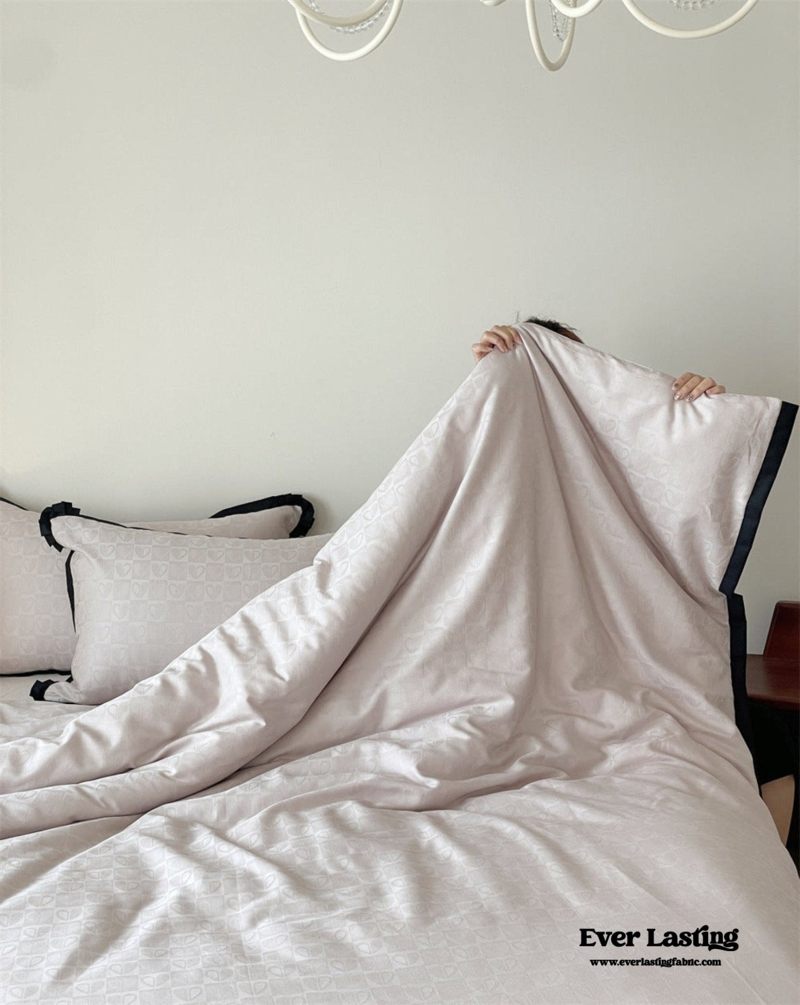 Silky Luxury Heart Textured Bedding Set / Cream - Ever Lasting