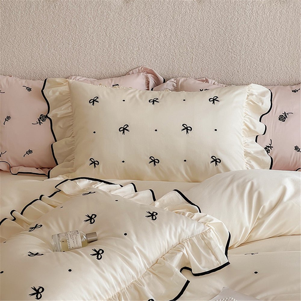 - Ever Lasting - Silky Ribbon Ruffle Bedding Set / Cream White - Bedding Set - Ever Lasting