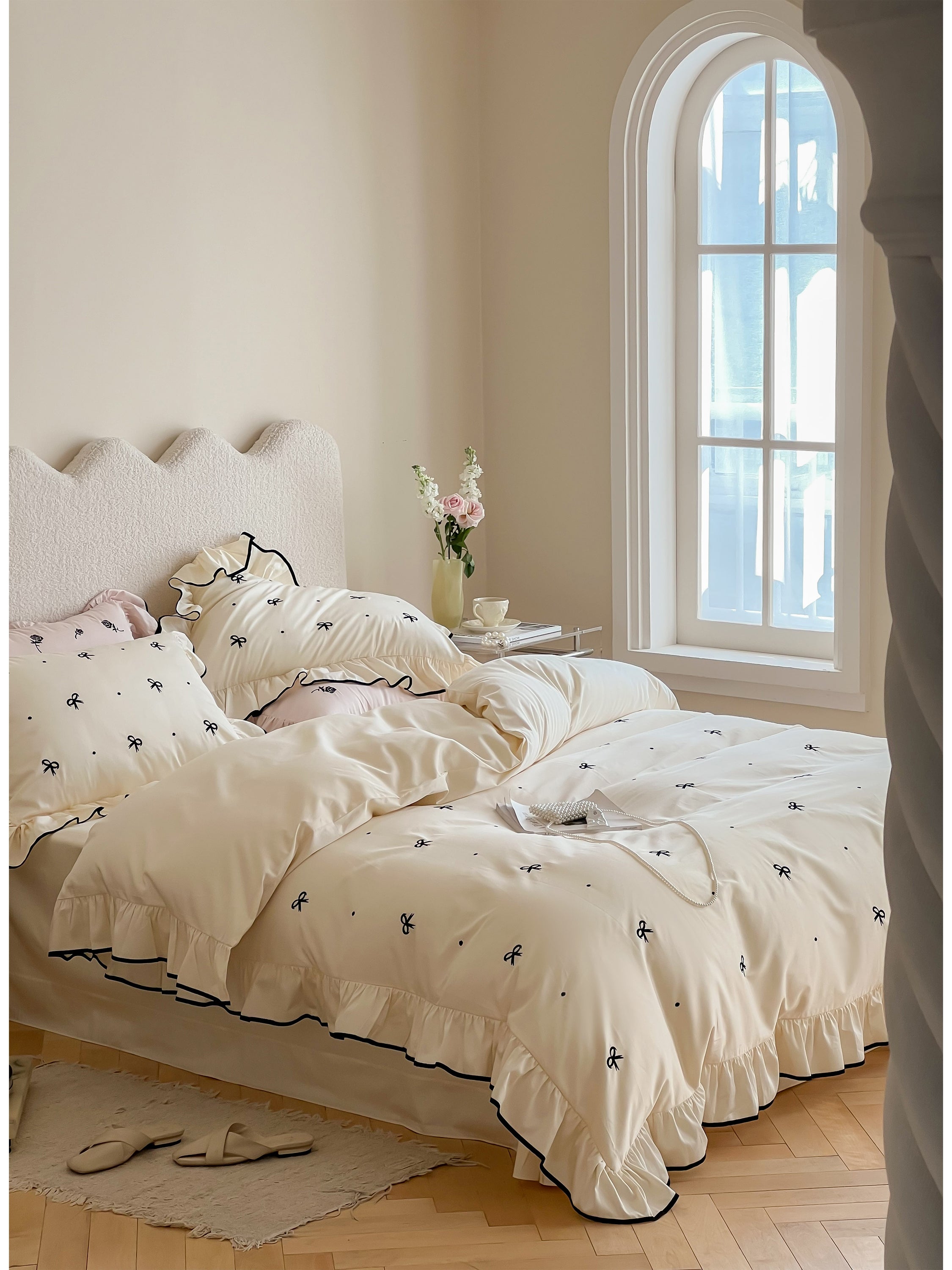 - Ever Lasting - Silky Ribbon Ruffle Bedding Set / Cream White - Bedding Set - Ever Lasting