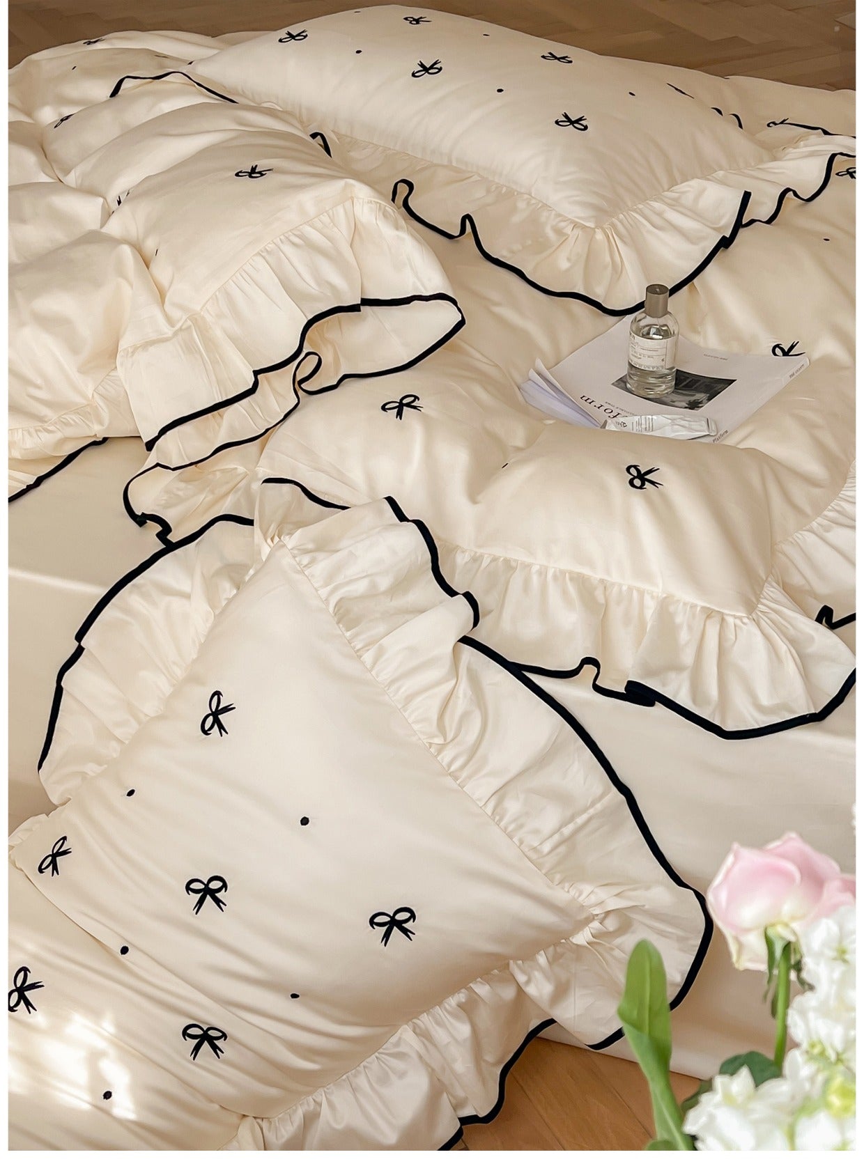 - Ever Lasting - Silky Ribbon Ruffle Bedding Set / Cream White - Bedding Set - Ever Lasting