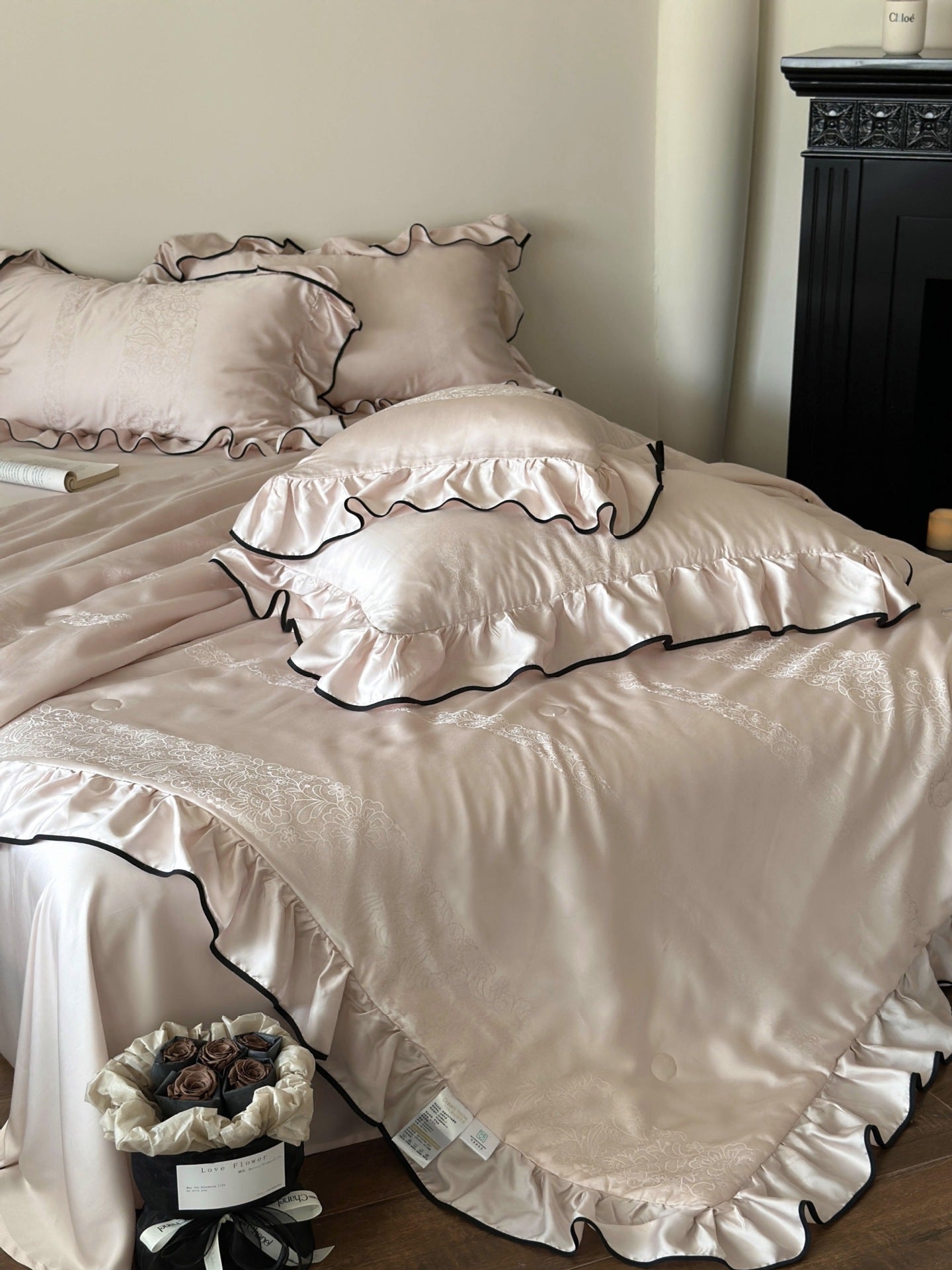 - Ever Lasting - Silky Ruffle Blanket Comforter Set / Rust Pink - Bedding Set - Ever Lasting