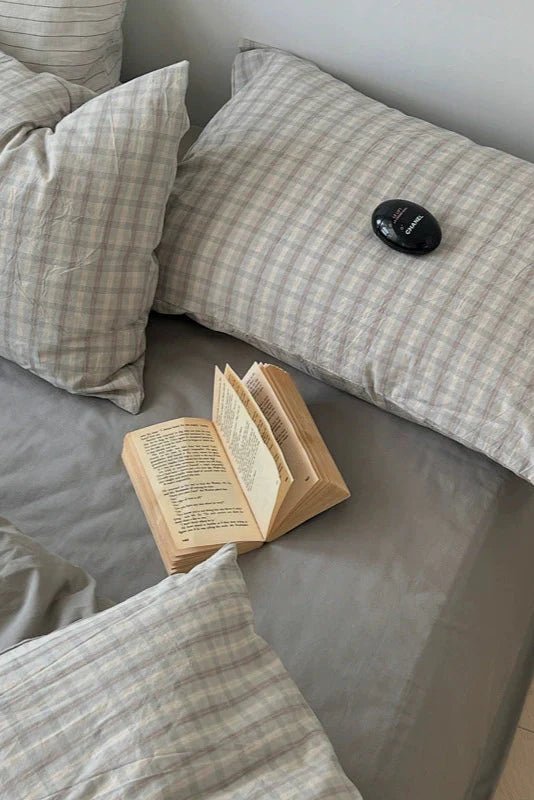 - Ever Lasting - Soft Blend Plaid Bedding Set / Gray - Bedding Set - Ever Lasting