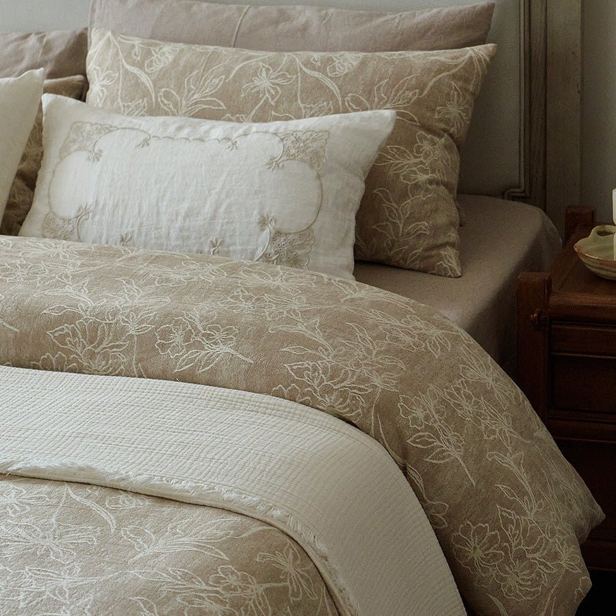 - Ever Lasting - Talia Jacquard Bedding Set / Beige - Bedding Set - Ever Lasting