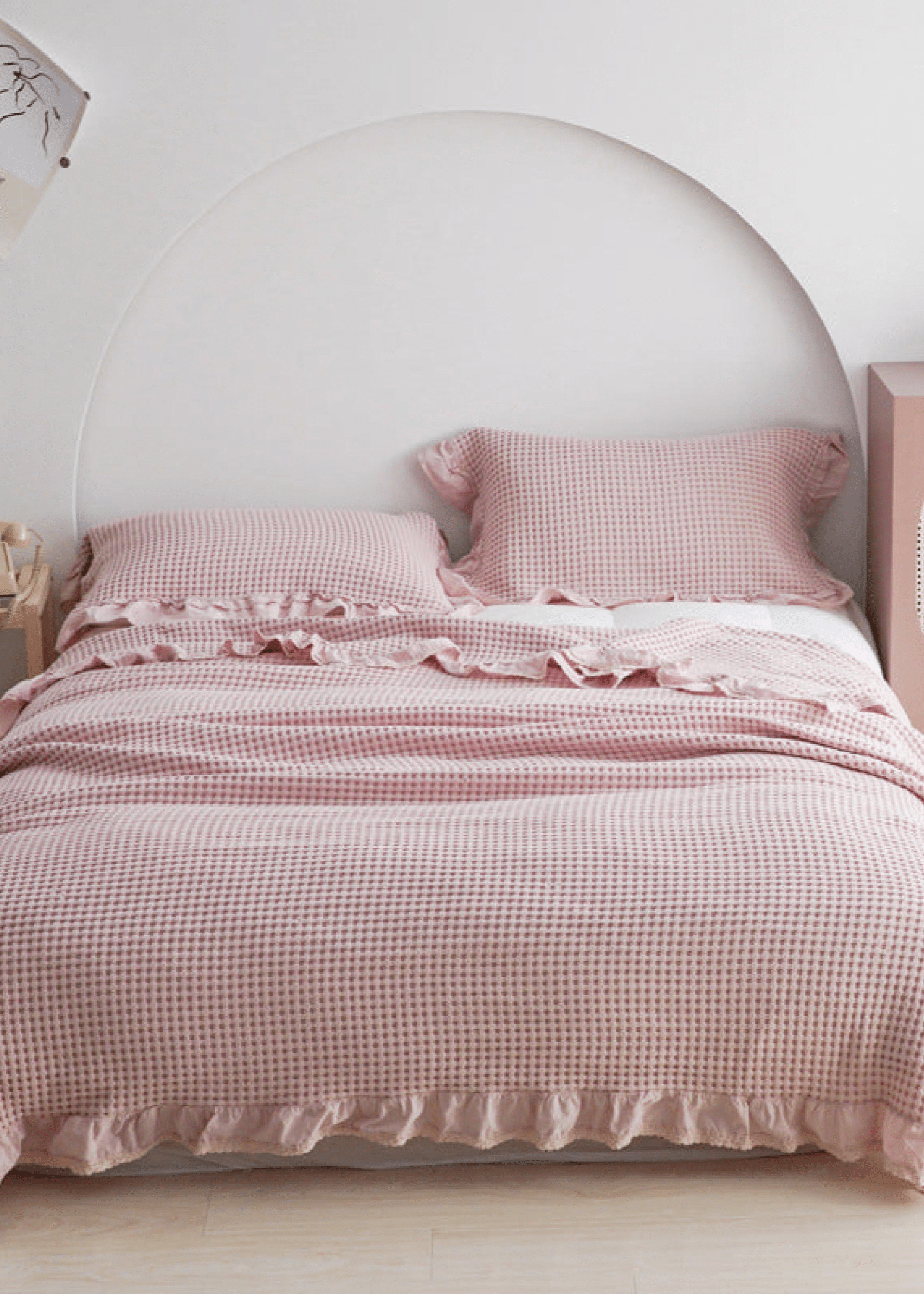 - Ever Lasting - Textured Ruffle Cotton Blanket / Pink - Blankets - Ever Lasting