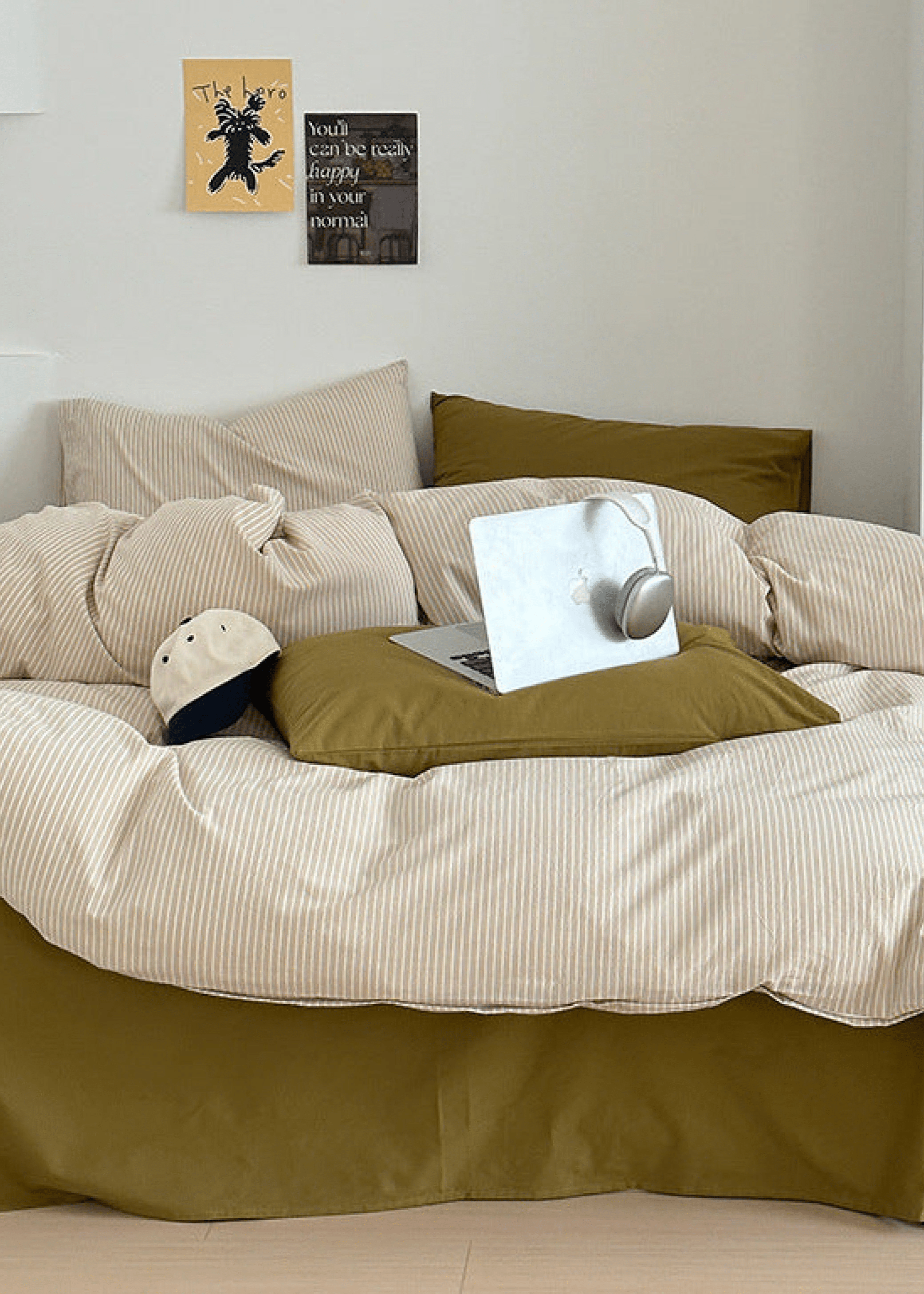 - Ever Lasting - Thin Striped Bedding Set / Red - Bedding Set - Ever Lasting