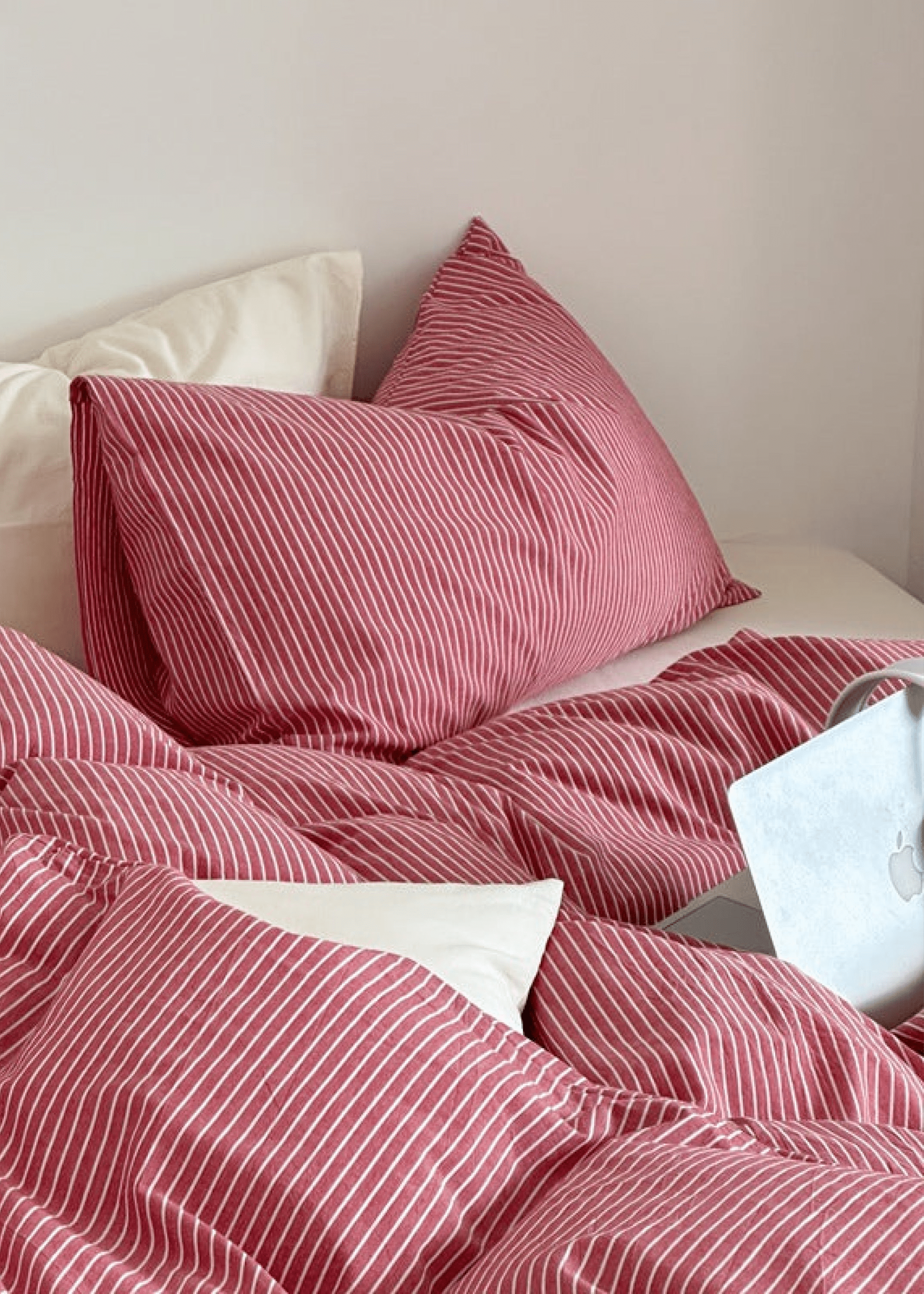 - Ever Lasting - Thin Striped Bedding Set / Red - Bedding Set - Ever Lasting