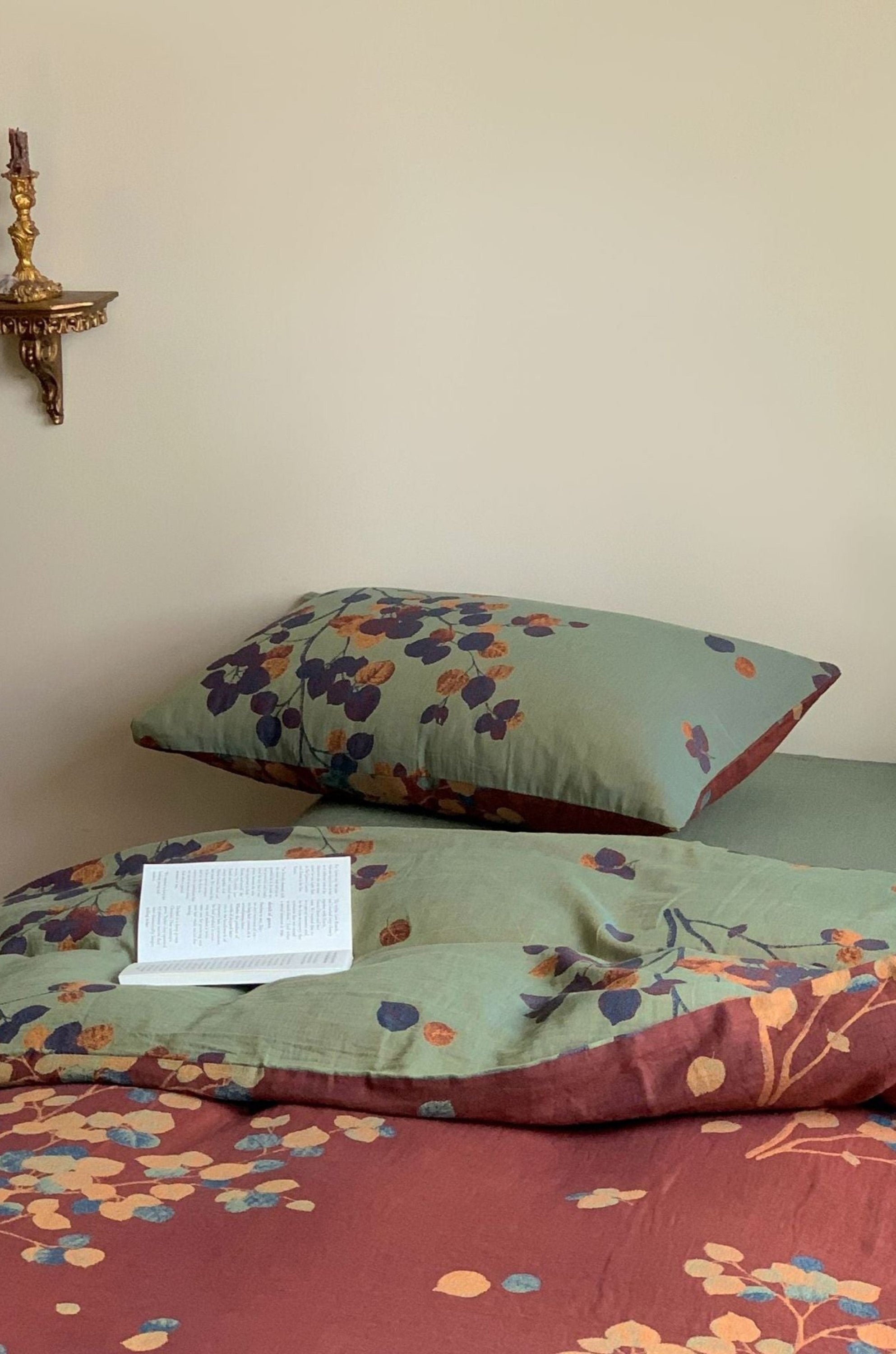 - Ever Lasting - Vibrant Vintage Double Layered Floral Bedding Set - Bedding Set - Ever Lasting