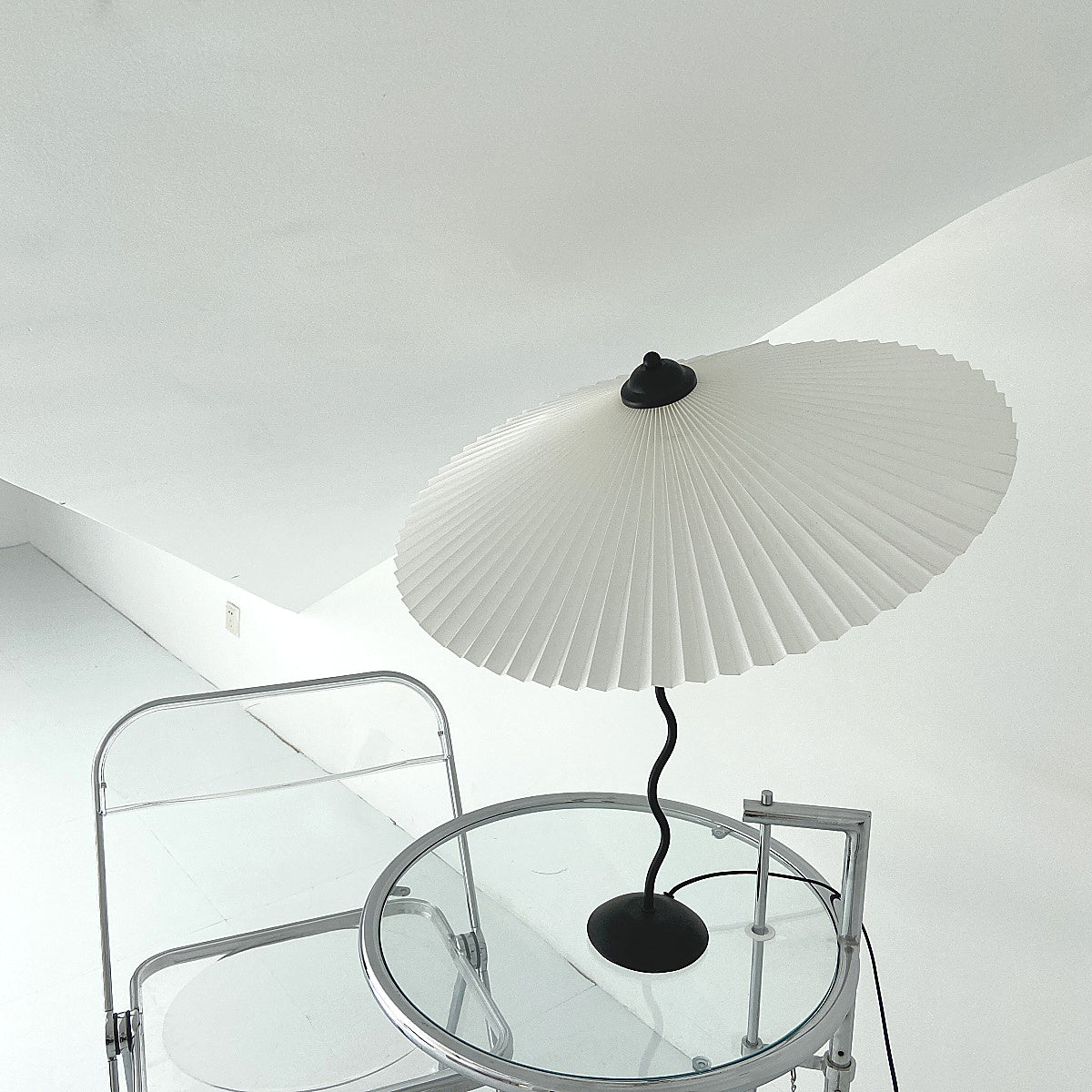 - Ever Lasting - Vintage Inspired Tilted Umbrella Lamp / White - Light - Ever Lasting