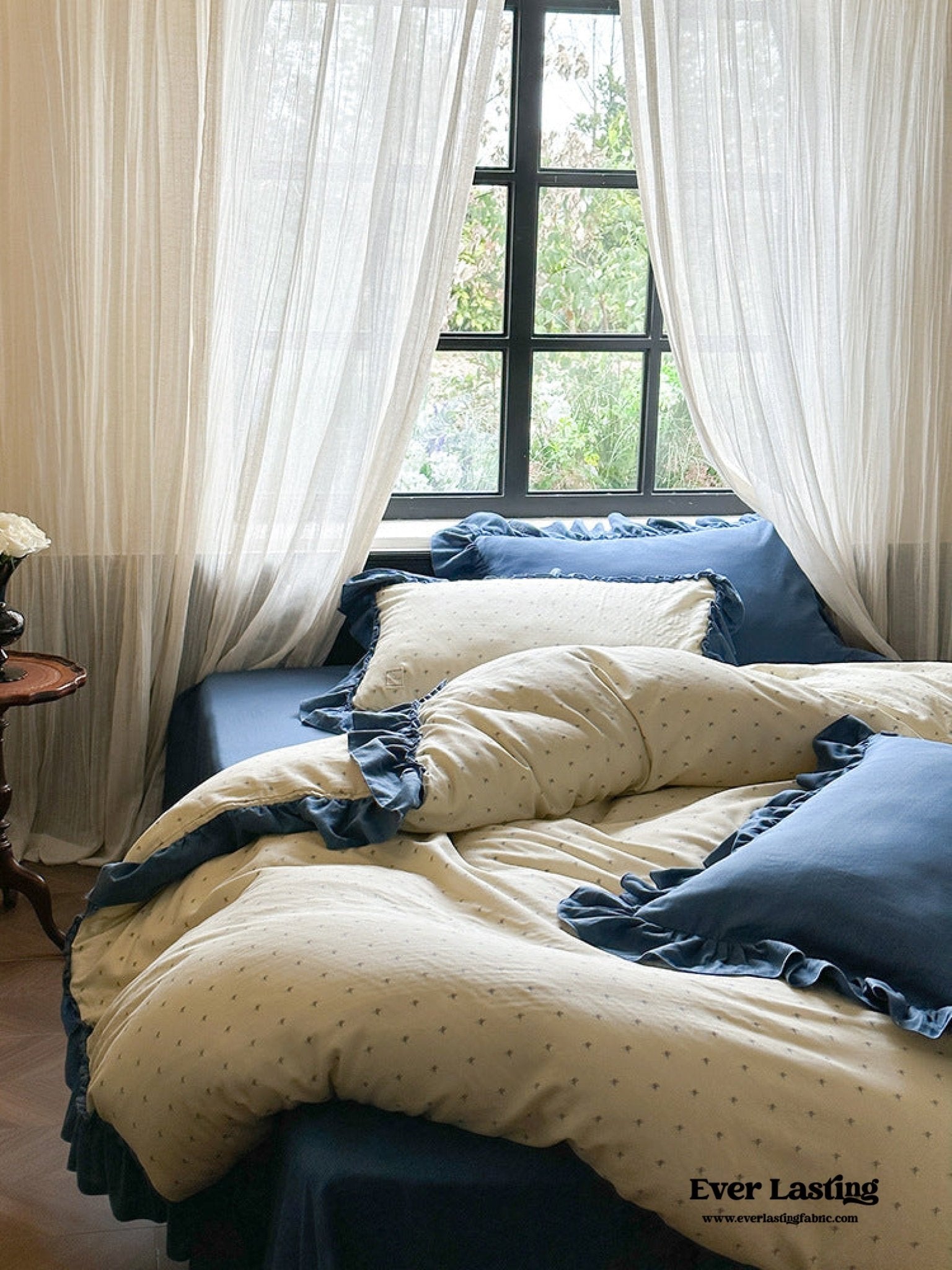 Vivienne Floral Double Gauze Bedding Set / Cobalt Blue - Ever Lasting