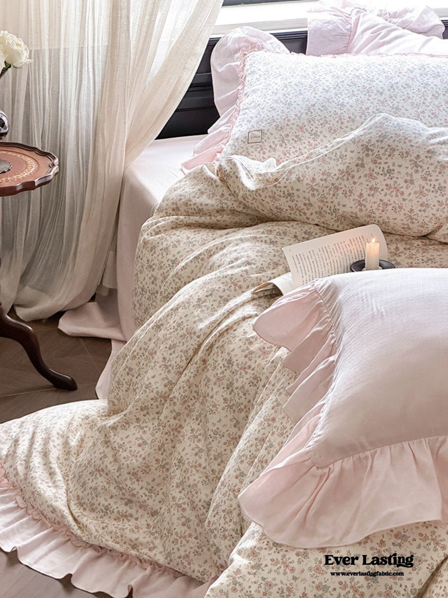 Vivienne Floral Double Gauze Bedding Set / Light Pink - Ever Lasting