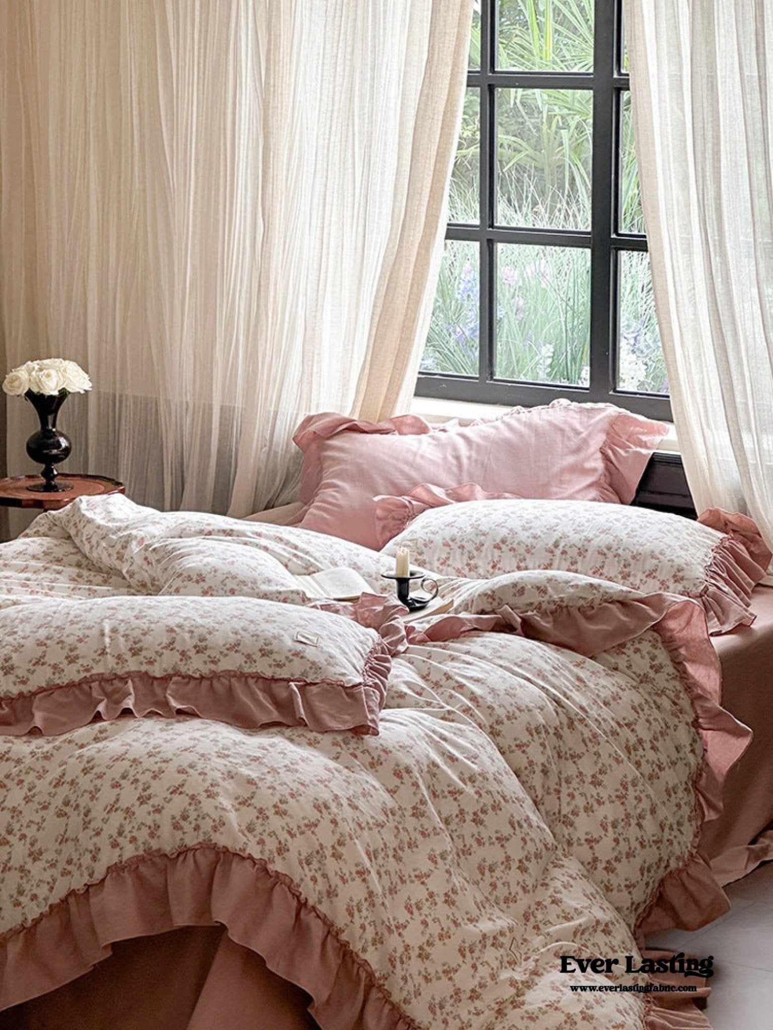 Vivienne Floral Double Gauze Bedding Set / Light Pink - Ever Lasting