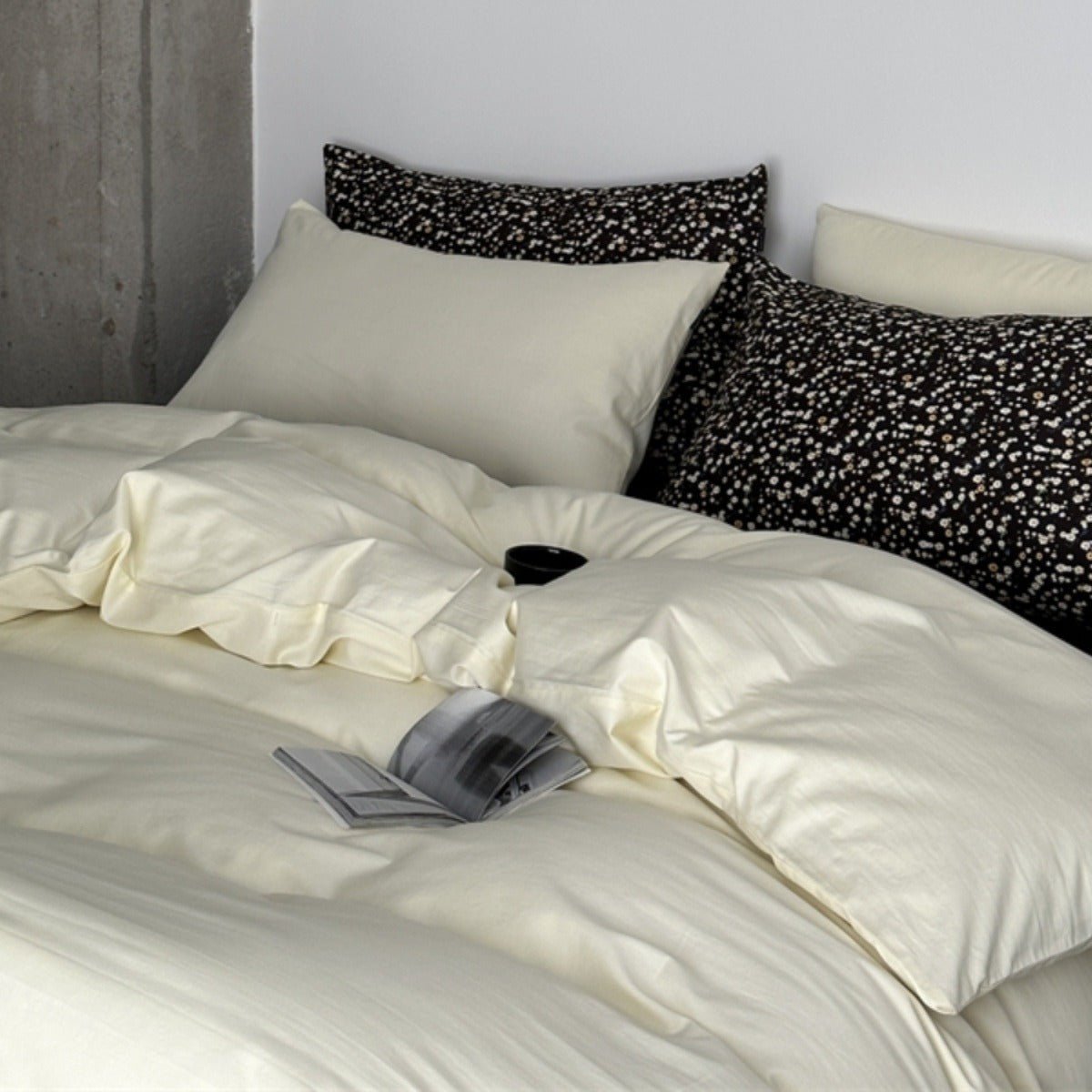 Wesley Retro Modern Bedding Set / Cream - Ever Lasting