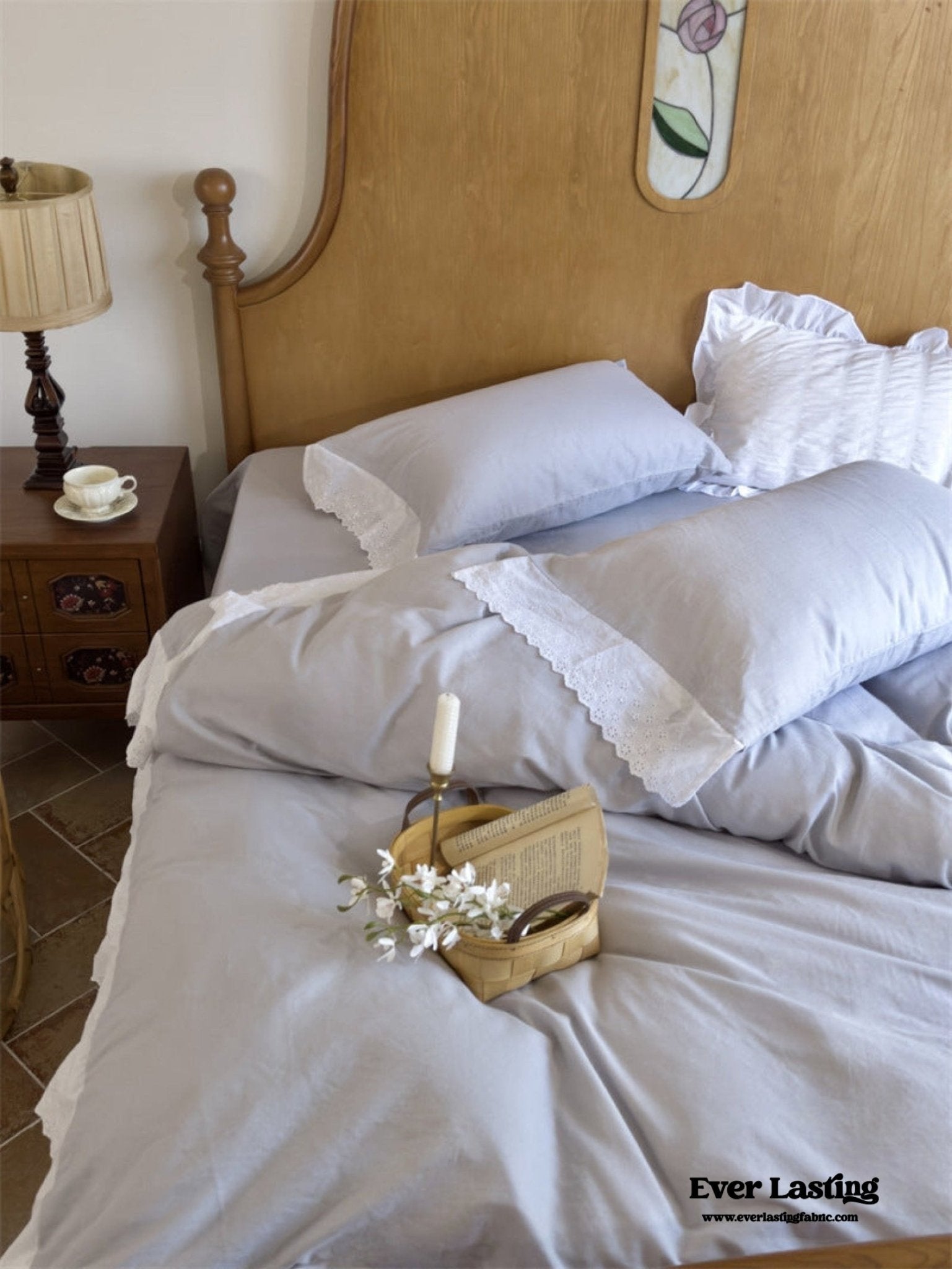 White Ruffle Lace Bedding Set / Purple - Ever Lasting