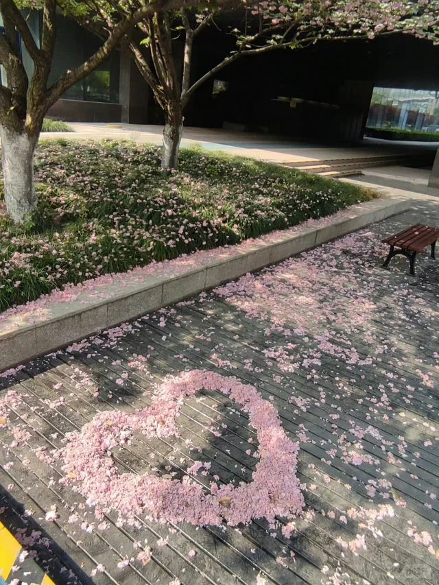 spring Bedroom Inspiration By Ever Lasting Fabric