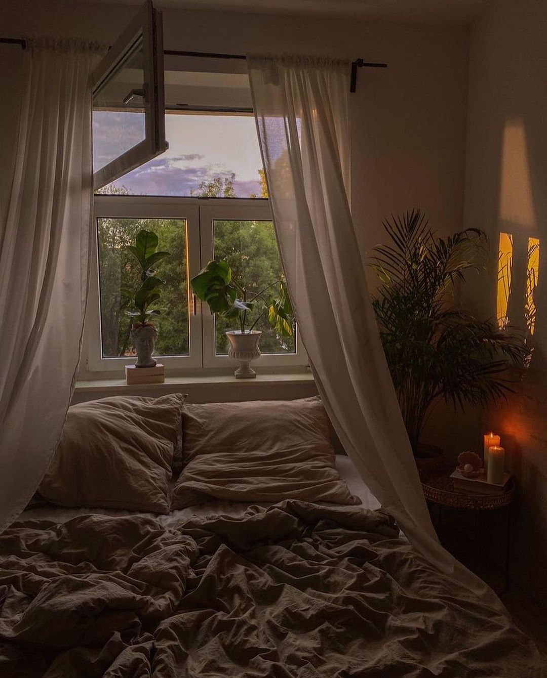 Top 10 Winter Bedroom Essentials You Need In 2023 | Room Decor Tips ...