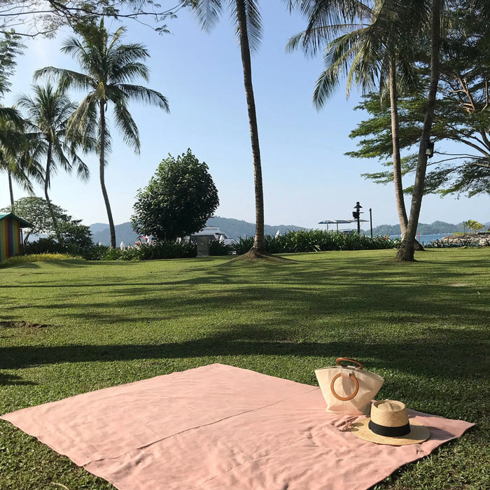 Aesthetics of May: From Picnic Core to Butter Yellow, Here’s What’s Trending 🌸 - Ever Lasting