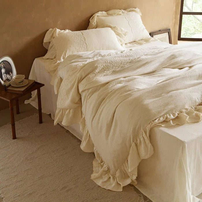 Are You Sleeping Too Hot? 3 Signs Your Bedding Is Sabotaging Your Summer Nights - Ever Lasting