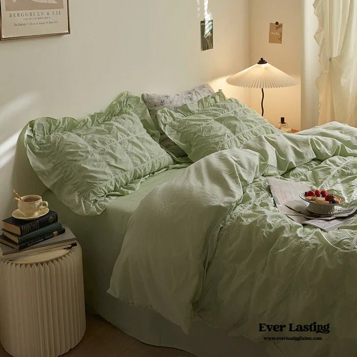 Autumn Mood Aesthetic: How to Style a Calming Fall Bedroom - Ever Lasting