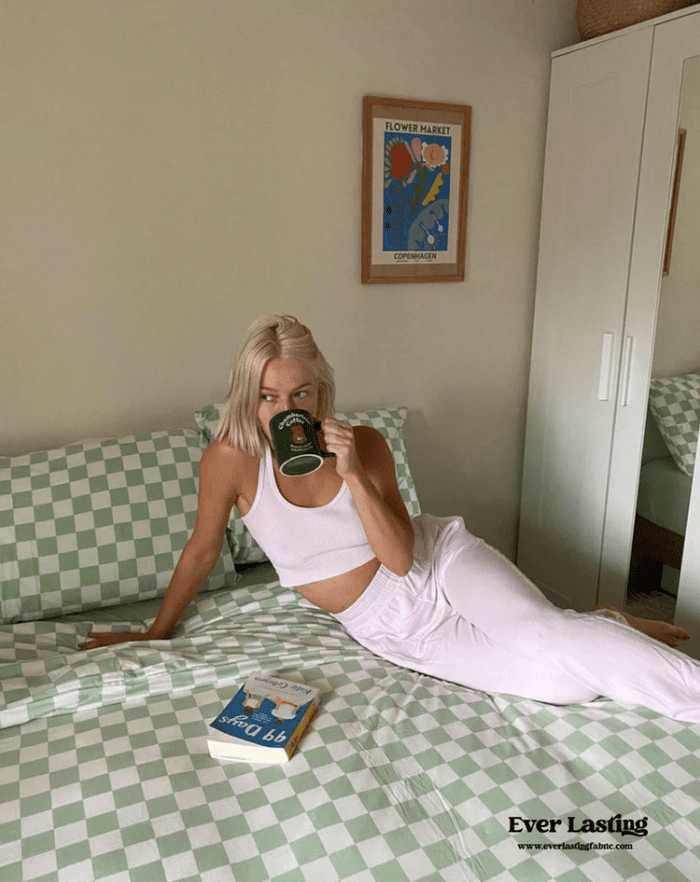 Channeling Carolyn Bessette: Bedding Inspired by First Lady - Ever Lasting