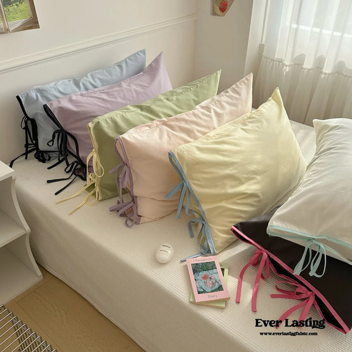 Chloe Solid Tie Pillowcase / Purple with Black Ties