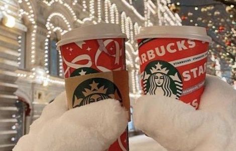 Christmas Drink Inspo by Ever Lasting Fabrics