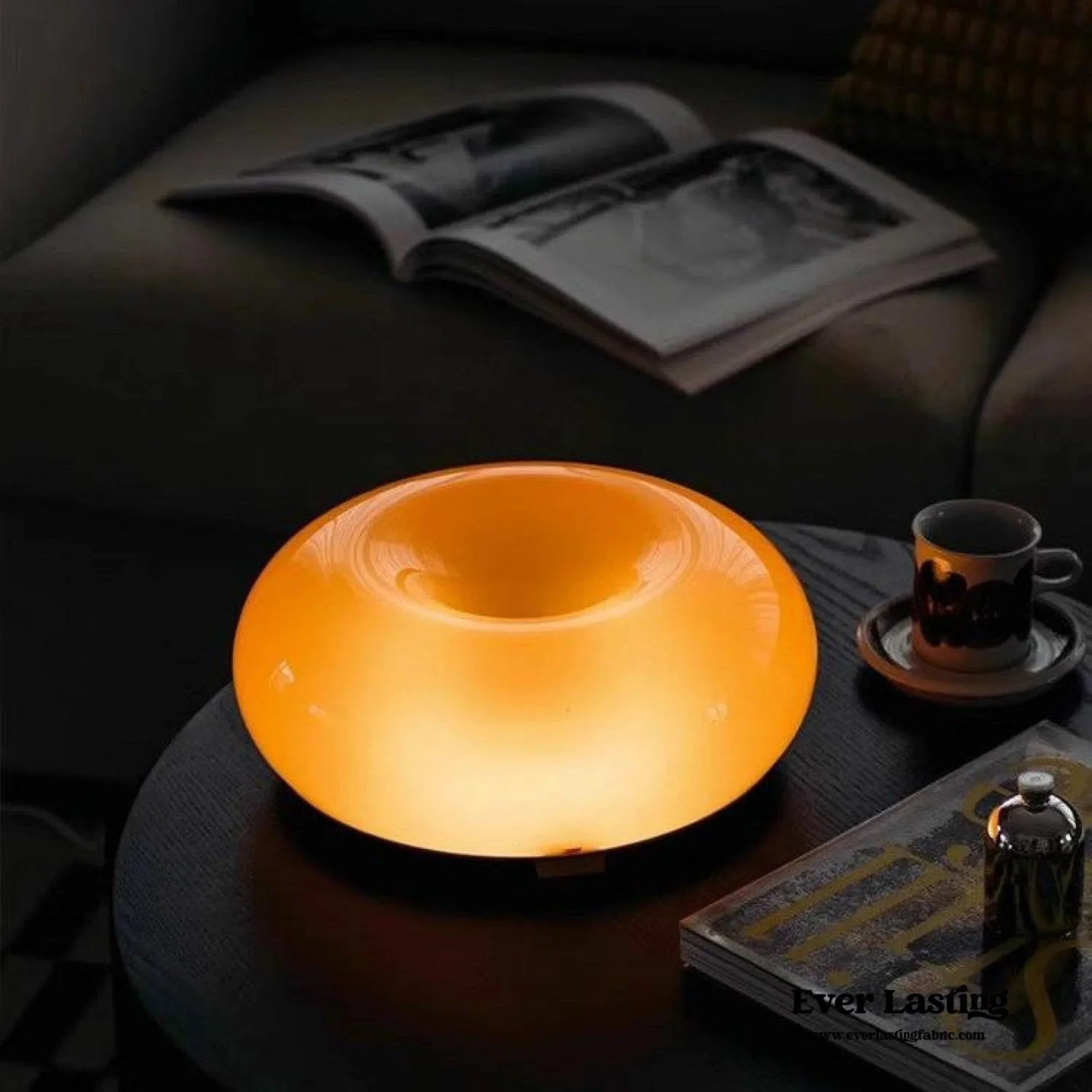 Donut desk lamp