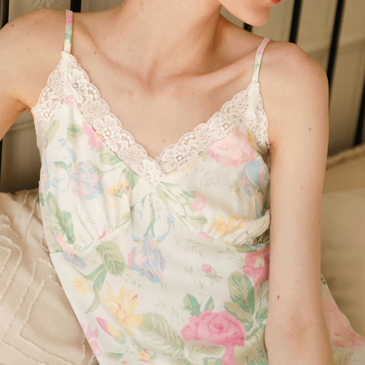 Effortless It-Girl Room: The Cool Girl Apartment Bedroom - Ever Lasting