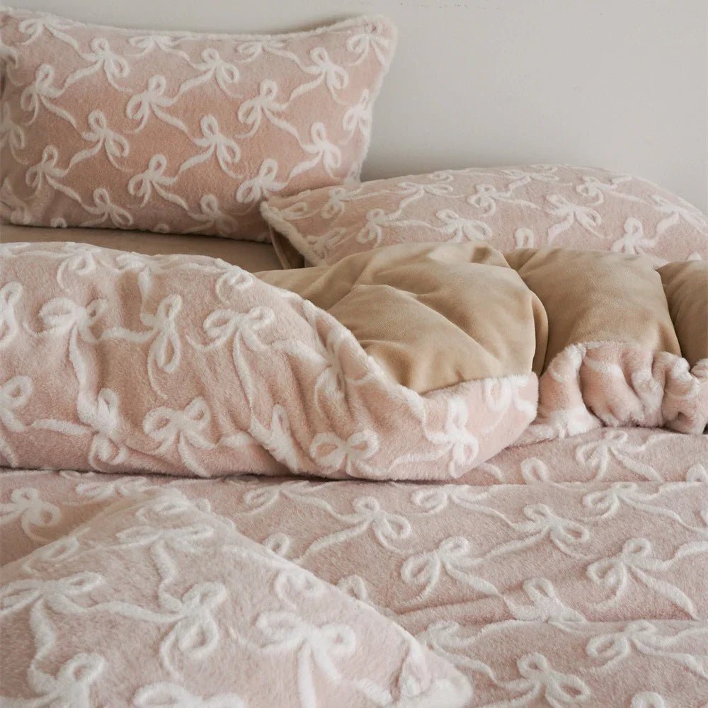 Holiday Ready: Must Have Essentials for a Cozy Guest Bedroom - Ever Lasting