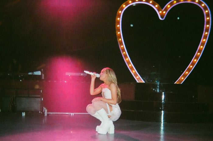 How to Decorate Your Room Inspired By Famous Female Music Artists ⋆⭒˚.⋆ - Ever Lasting