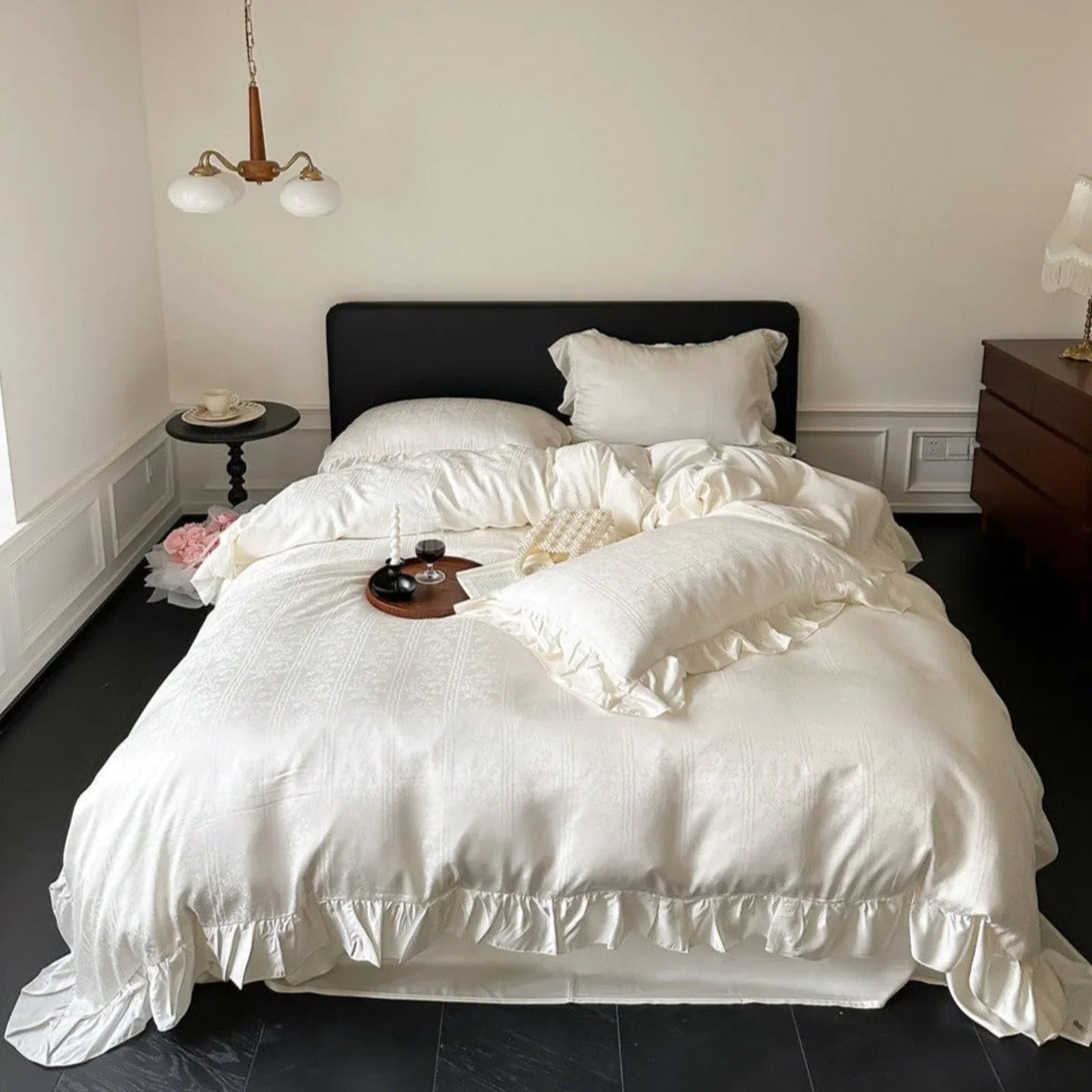 COQUETTE TENCEL SILKY RUFFLE BEDDING SET / WHITE