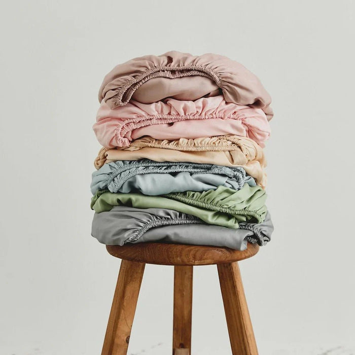 Linen vs Cotton vs Bamboo: How Bedding Materials Change With Use - Ever Lasting