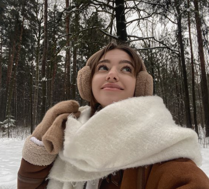 Holiday It Girl Bedroom Inspo By Ever Lasting Fabric