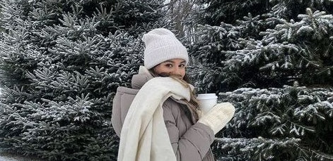 Snow Chic & Cozy: Winter Outfits That Match Your Cute Bedroom Decor - Ever Lasting