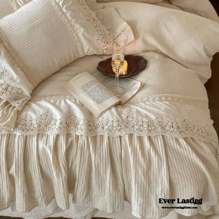 Thankful for Comfort: Gift Ideas in Bedding & Layered Bedding Sets for Loved Ones - Ever Lasting
