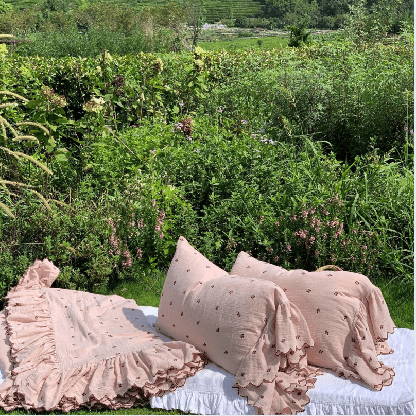 The True Cost of Fast Bedding: Why Cheap Sheets Are Expensive for the Planet - Ever Lasting