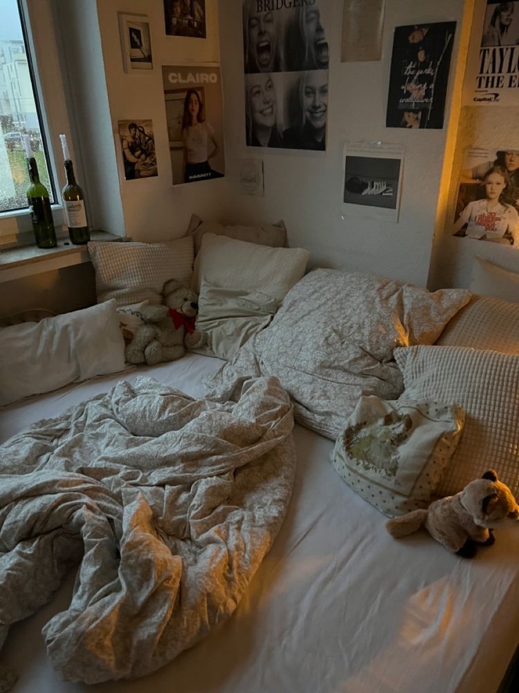 Top 10  Bedroom Trends: Delicate Ruffle, Lace and More! - Ever Lasting