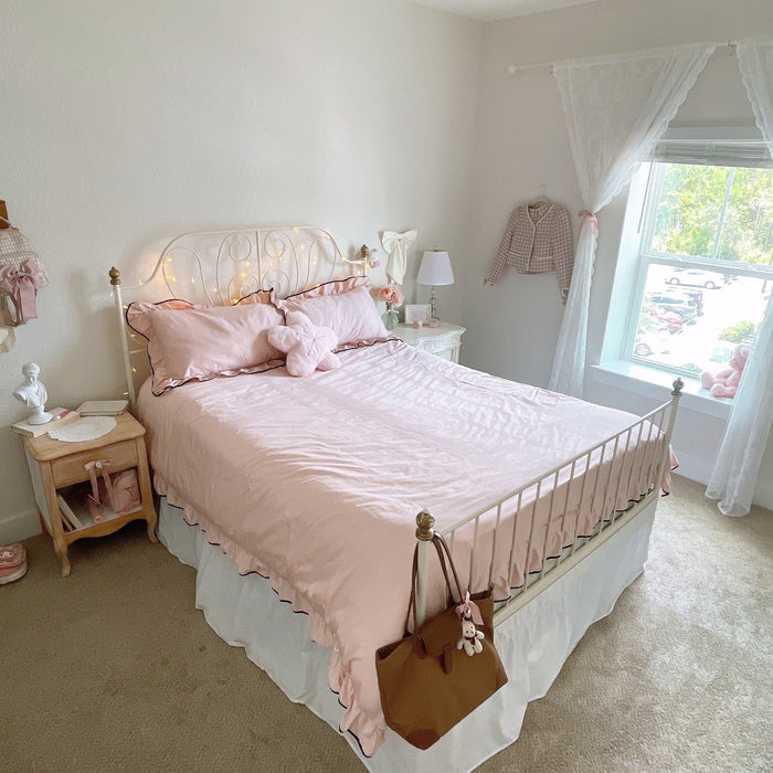 Top 10 clean girl bedroom essentials for a soft, minimal space - Ever Lasting