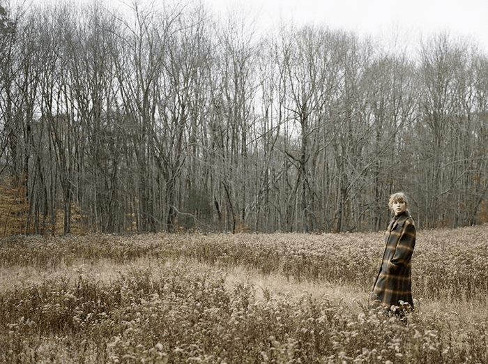 Turning Leaves, Turning Pages: An 'Evermore' Fall Bedroom - Ever Lasting