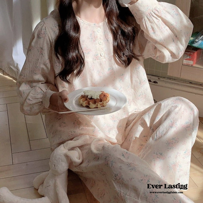 Witching Hour Comfort: Best Loungewear Picks for a Cozy Halloween Night In - Ever Lasting