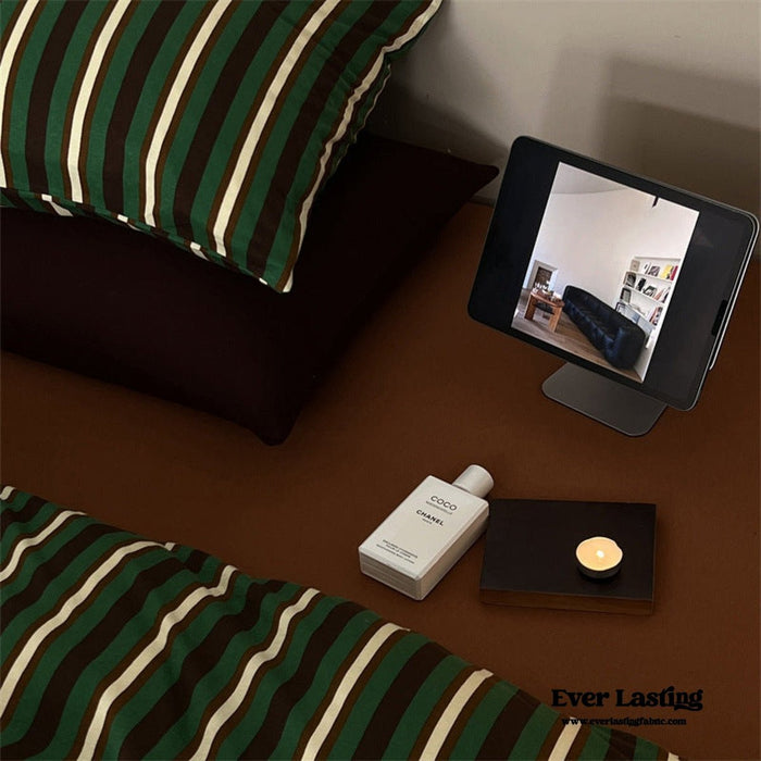 Your Fall Rainy Day Routine: Twilight, Warm Drinks, Blankets, and More - Ever Lasting
