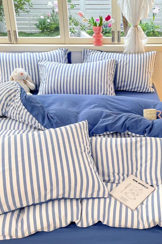 Striped Bedding Set / Orange