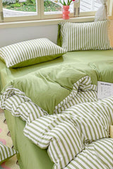 Striped Bedding Set / Purple