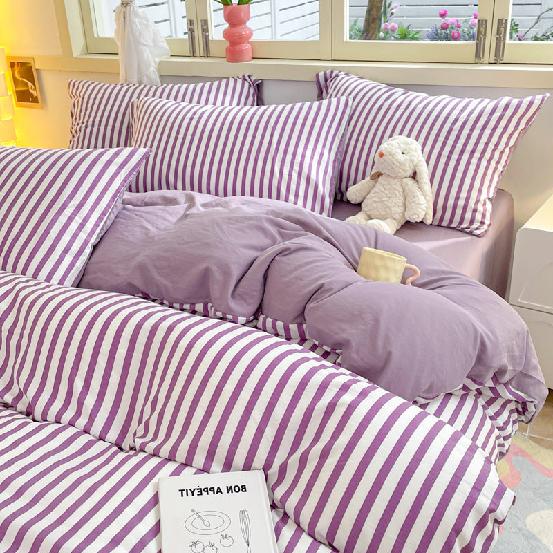 Striped Bedding Set / Purple