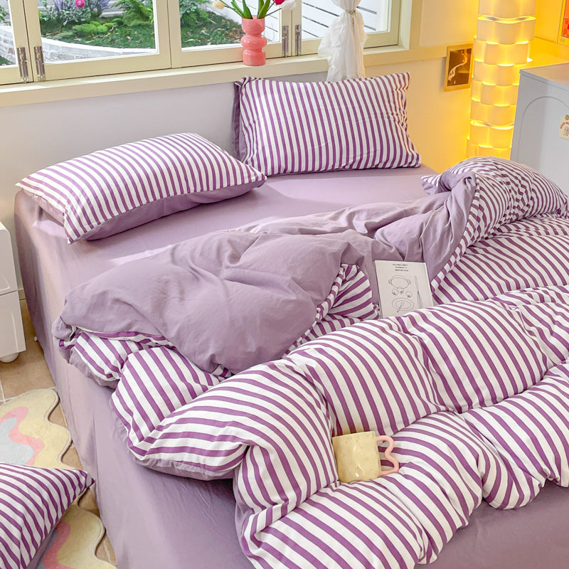 Striped Bedding Set / Purple